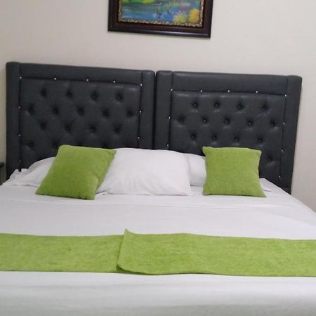 Arboleda Hostal ซานโตโดมิงโก ภายนอก รูปภาพ