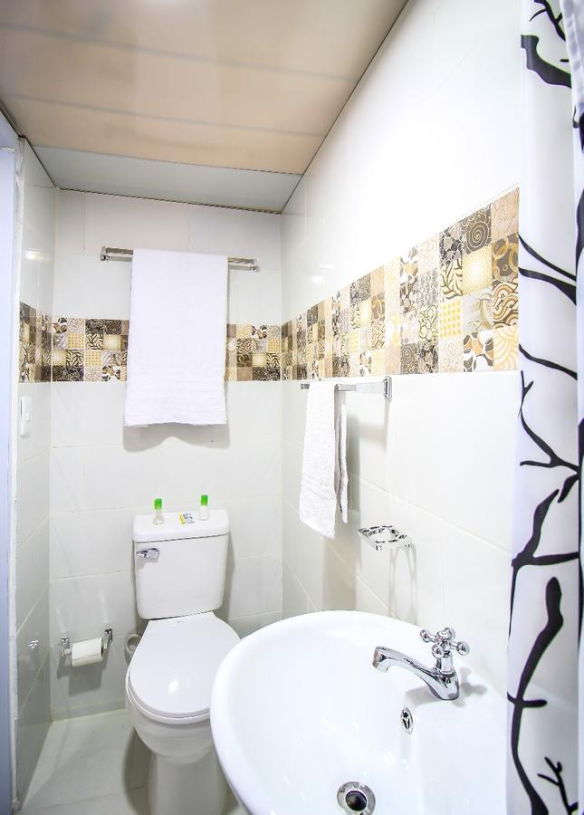 Arboleda Hostal ซานโตโดมิงโก ภายนอก รูปภาพ