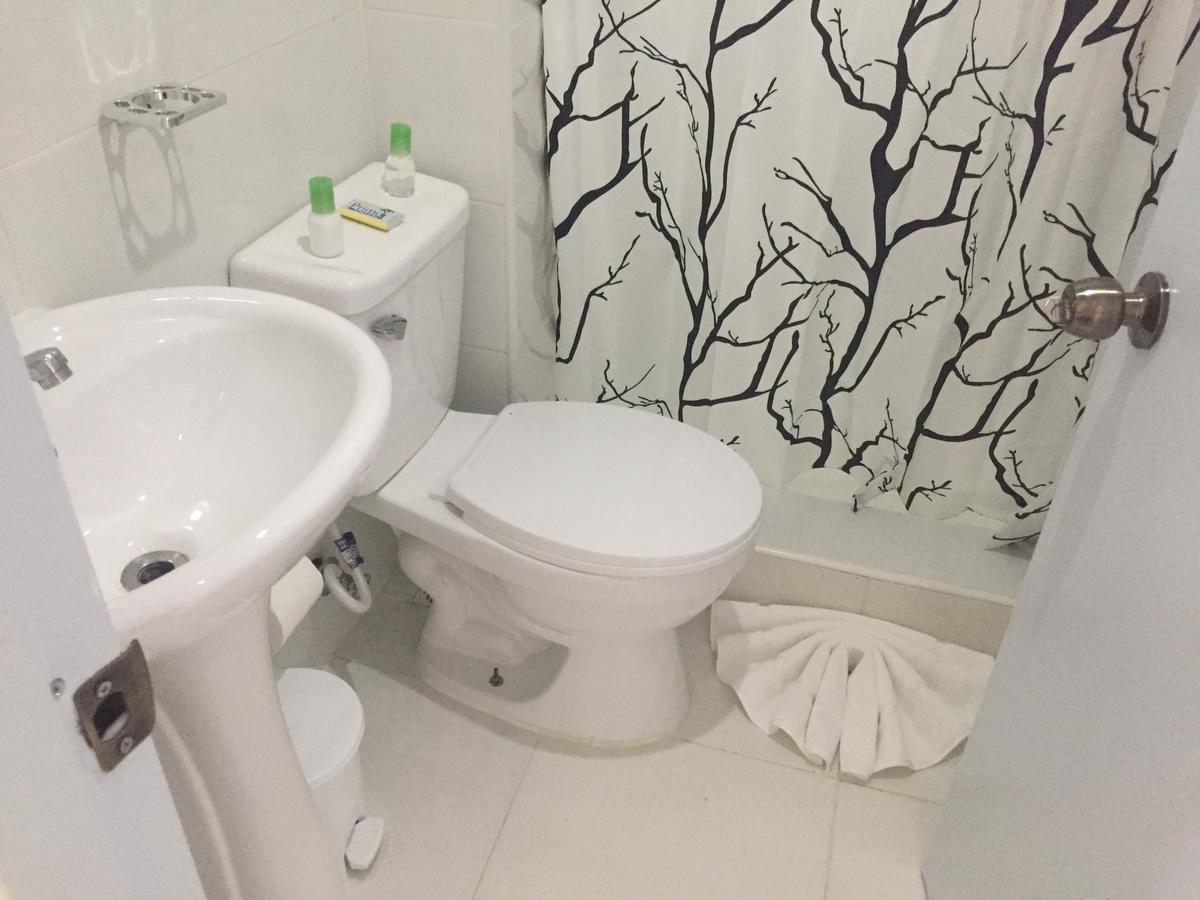 Arboleda Hostal ซานโตโดมิงโก ภายนอก รูปภาพ
