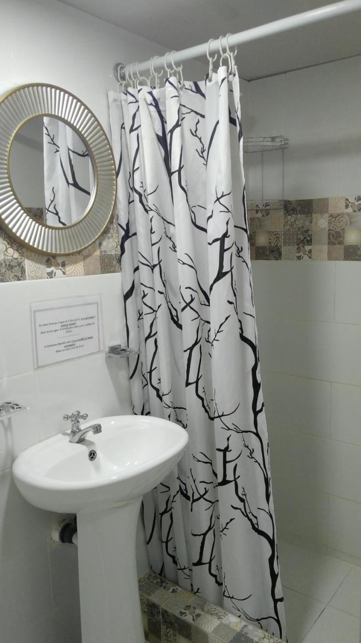Arboleda Hostal ซานโตโดมิงโก ภายนอก รูปภาพ