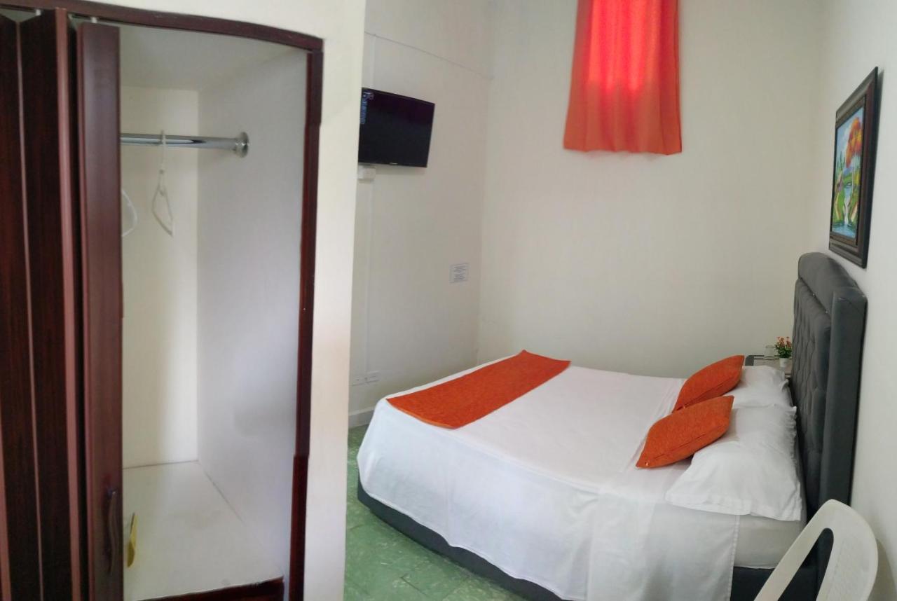 Arboleda Hostal ซานโตโดมิงโก ภายนอก รูปภาพ