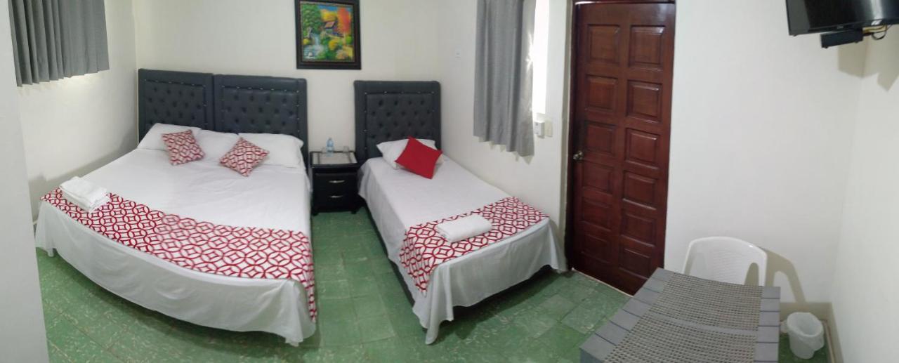 Arboleda Hostal ซานโตโดมิงโก ภายนอก รูปภาพ