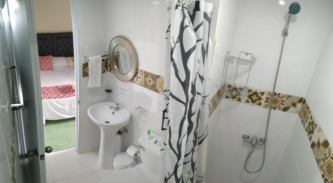 Arboleda Hostal ซานโตโดมิงโก ภายนอก รูปภาพ
