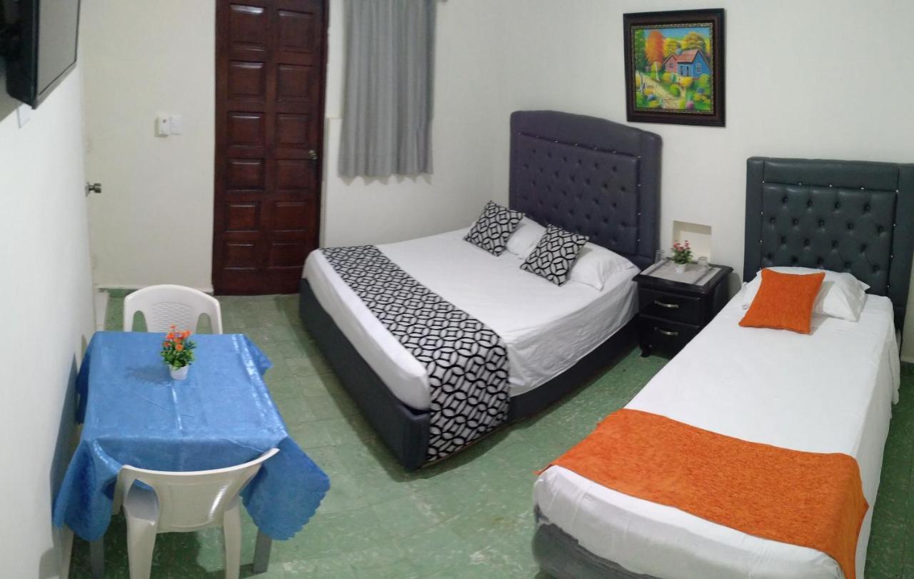 Arboleda Hostal ซานโตโดมิงโก ภายนอก รูปภาพ