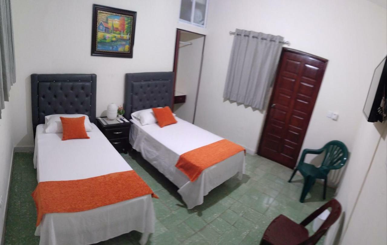 Arboleda Hostal ซานโตโดมิงโก ภายนอก รูปภาพ