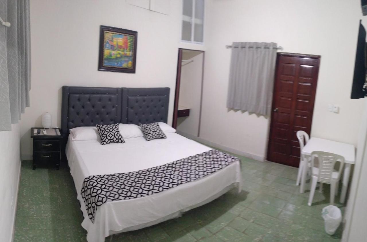 Arboleda Hostal ซานโตโดมิงโก ภายนอก รูปภาพ